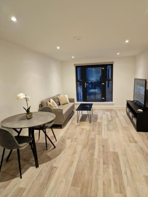 Modern-New Build Apartment In Birmingham Exterior foto